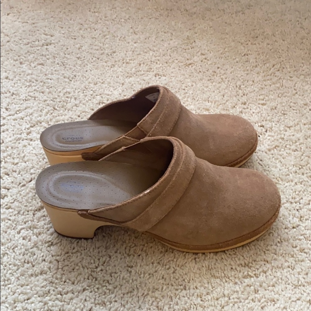 Triple Crocs Comfort